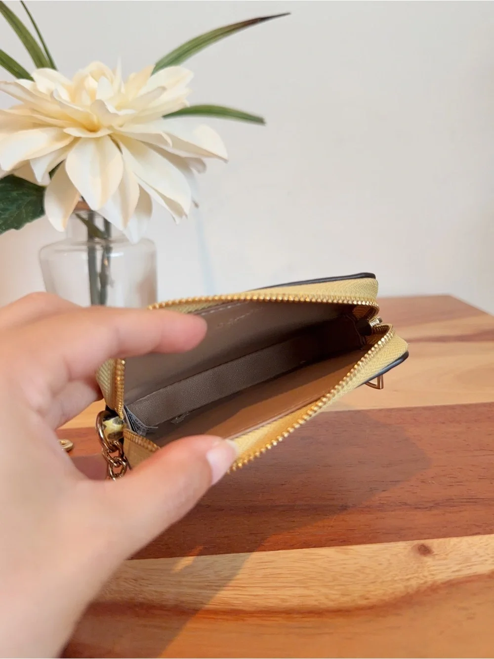 NWT Coach Snake-embossed leather Zip Card Case